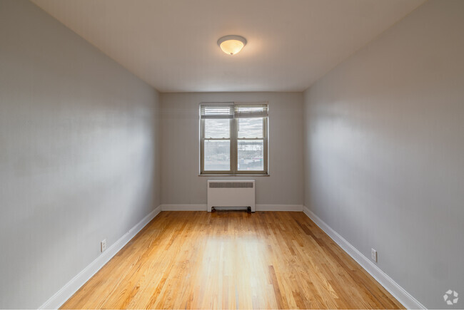 1BR, 1BA - 700SF - Dormitorio. - Owen Park Apartments