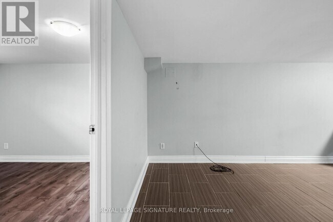 Building Photo - 112 Foch Ave
