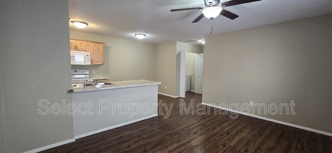 Foto del edificio - 2502 Alma St