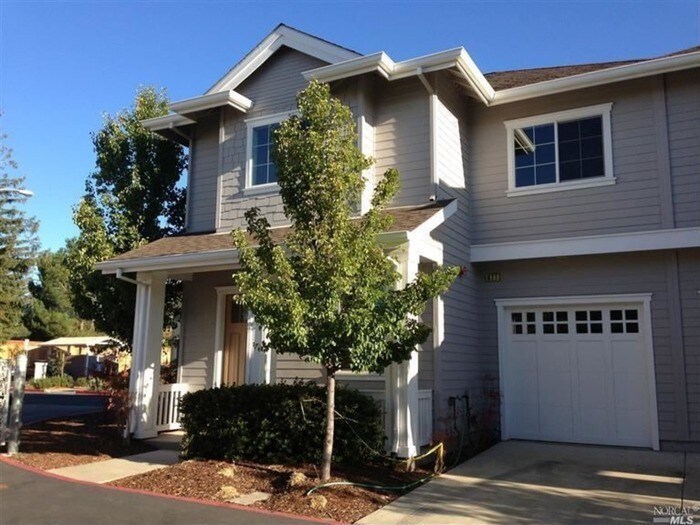 Primary Photo - 871 Palou St