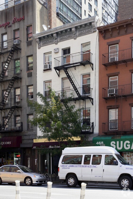 Building Photo - 472 9th Ave