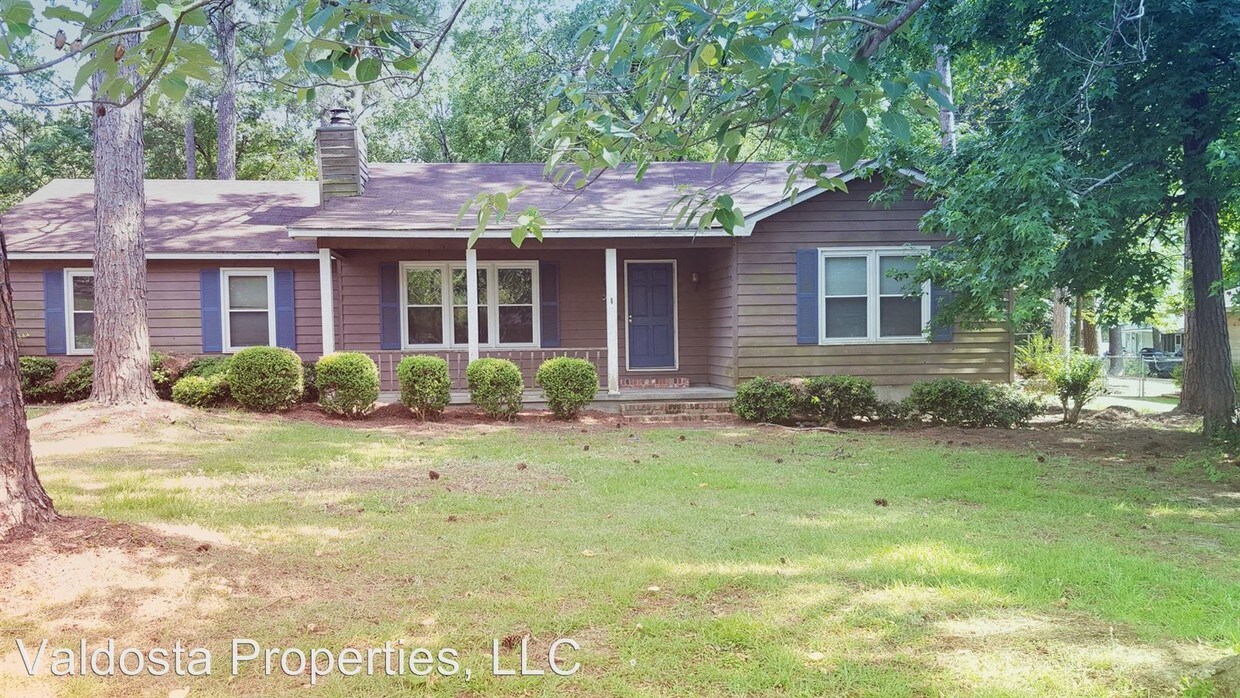 Primary Photo - 2003 Pinecliff Dr