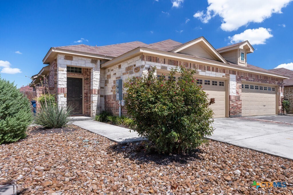 Foto principal - 545 Creekside Frst
