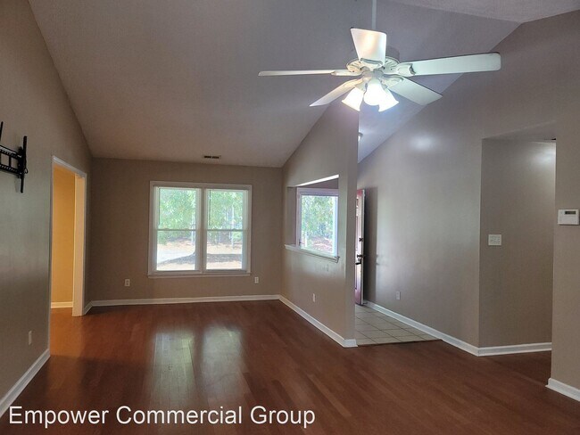 Foto del edificio - 3 br, 2 bath House - 5317 Harding Drive