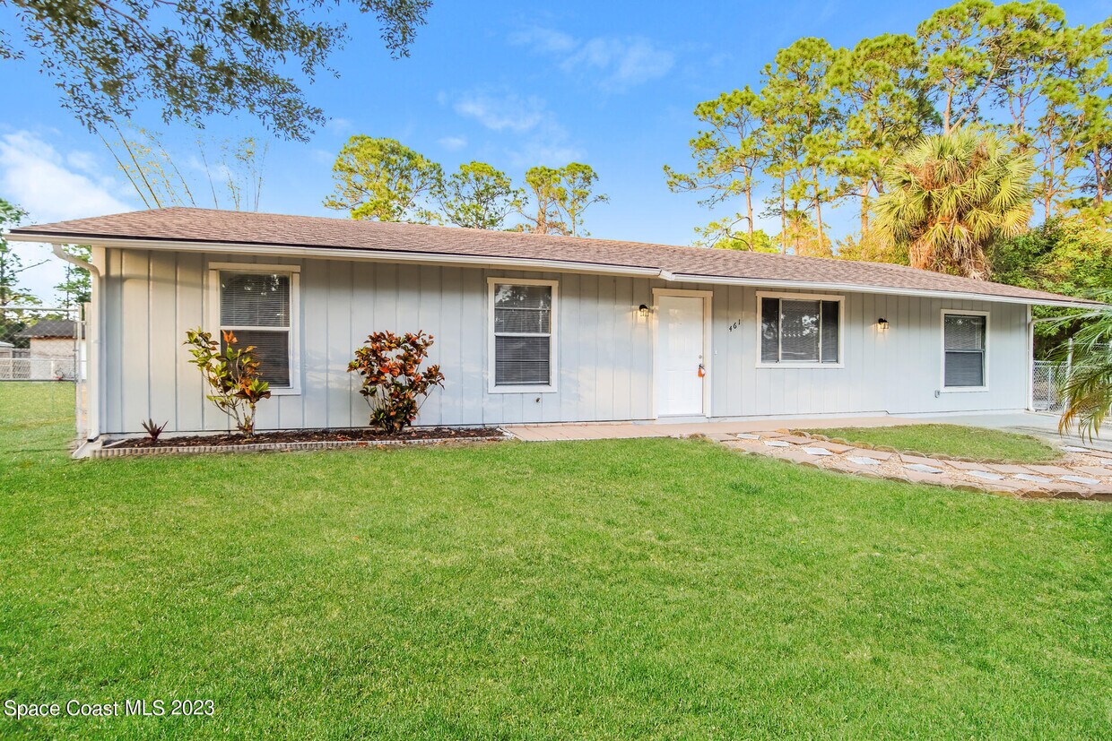 Foto principal - 461 Truvall St SW