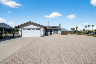 Building Photo - 29121 Ave De Las Flores