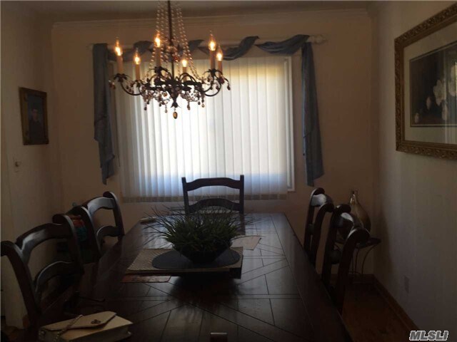 Foto del edificio - 82 Dartmouth Dr