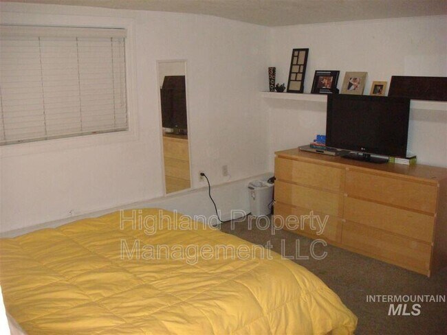 Foto del edificio - 617 Taylor Ave