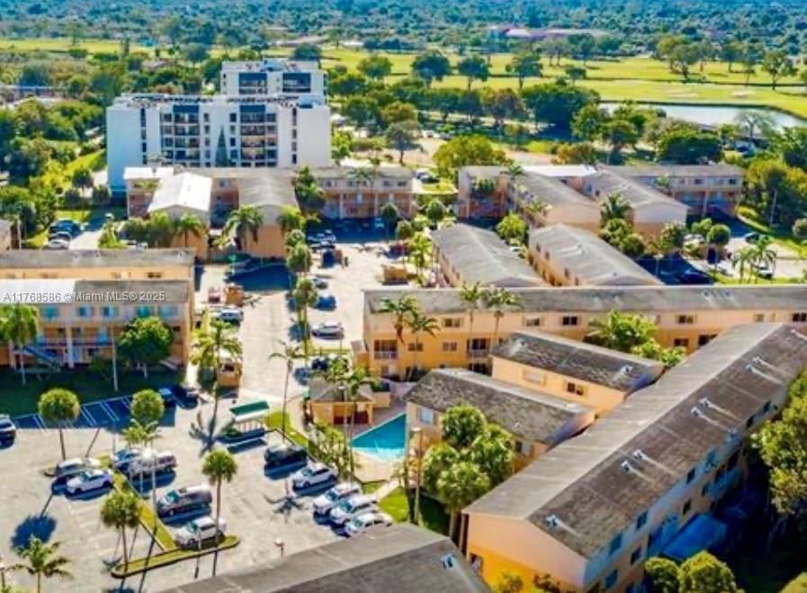 Foto principal - 6235 SW Kendale Lakes Cir