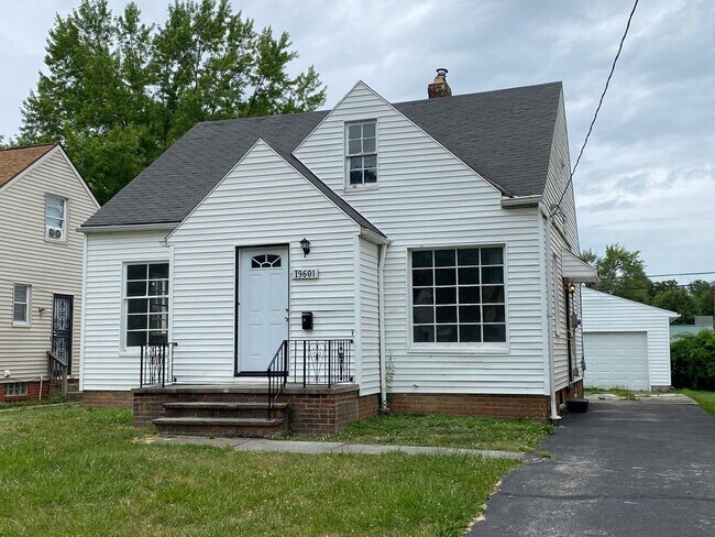 Foto del edificio - Single family home 3 bedrooms