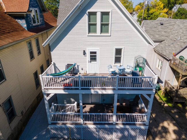 Building Photo - 1407 Williamson St