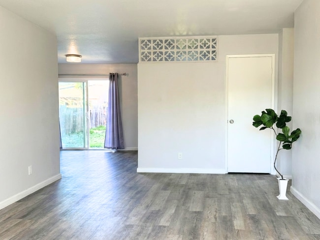 Photo - 1671 Anoka Ave House