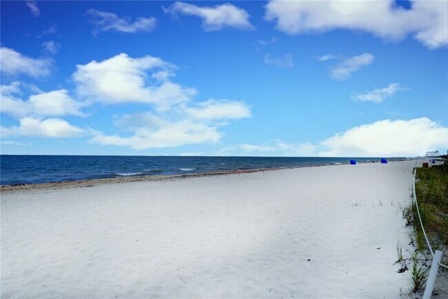 Foto del edificio - 1461 S Ocean Blvd