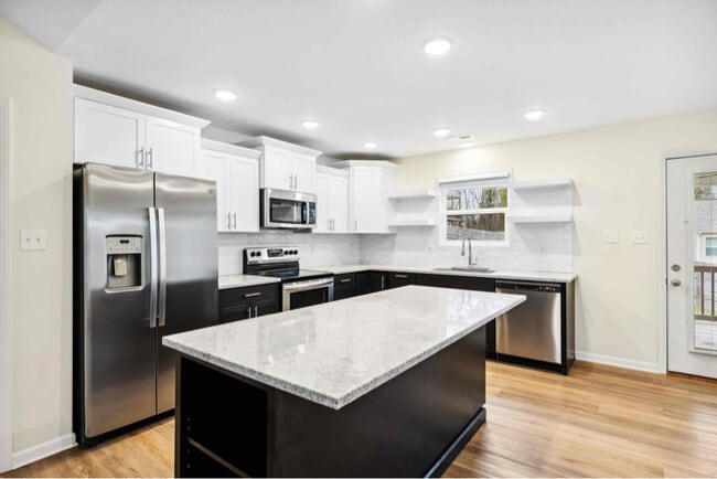 Building Photo - 5009 Spring Creek Rd