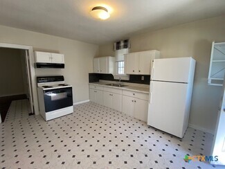 Building Photo - 703 S Laurel Ave