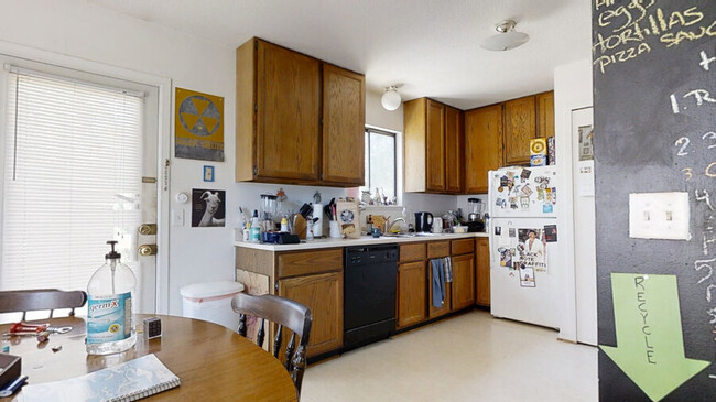 Foto del edificio - 795-97 N. Maple-795