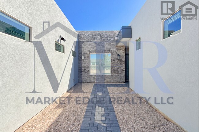 Foto del edificio - 3Bed/3Bath Home in North Scottsdale w/Casi...