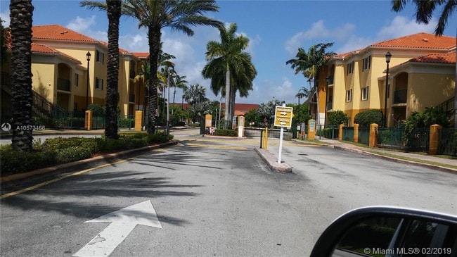 Foto del edificio - 7300 NW 114th Ave