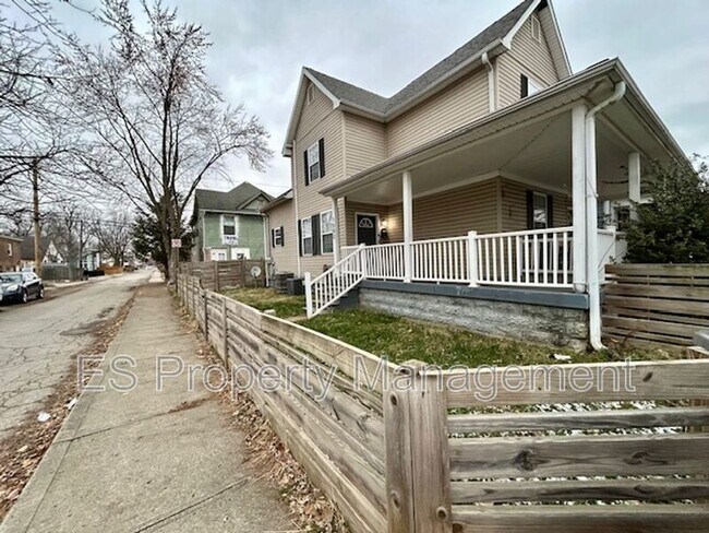 Building Photo - 1502 Lexington Ave