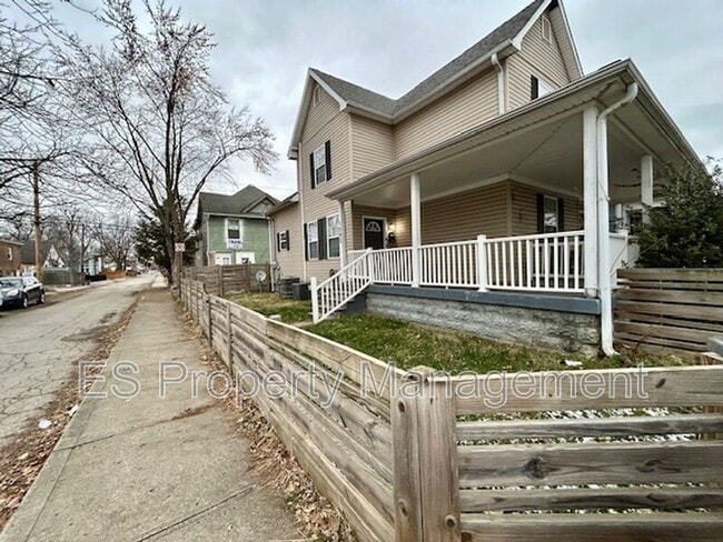 Photo - 1502 Lexington Ave House