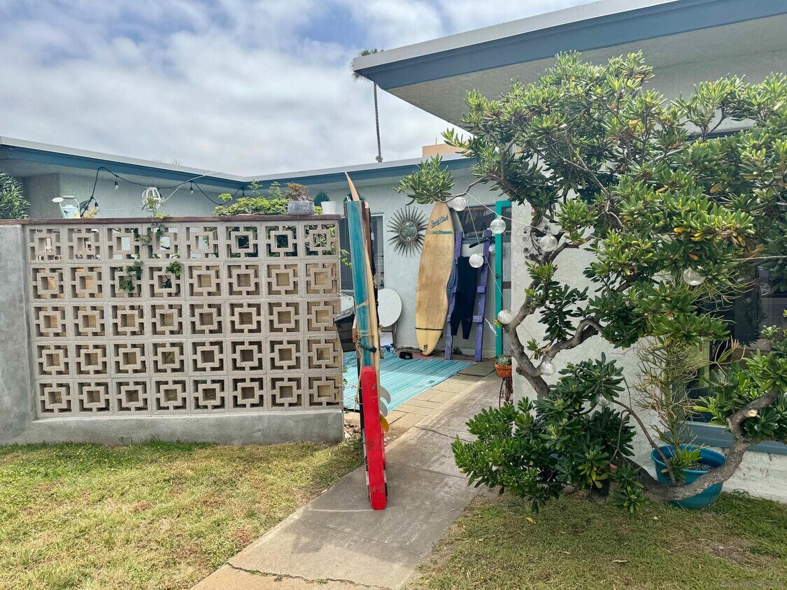 Foto principal - 1433 Sunset Cliffs Blvd