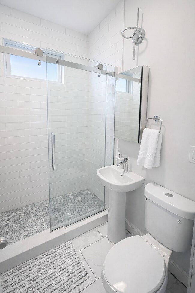 Foto del edificio - 910 E 4th St