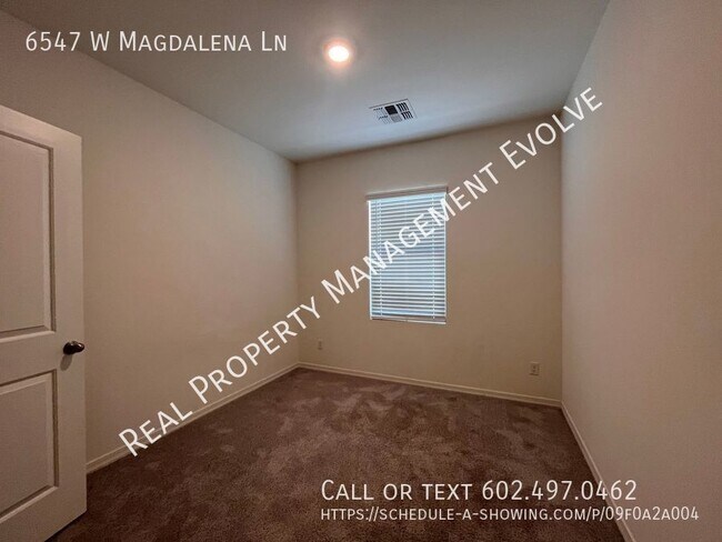 Foto del edificio - 6547 W Magdalena Ln