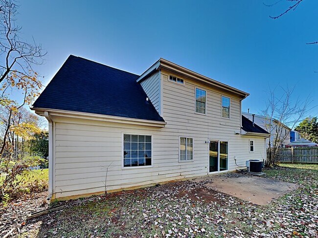 Foto del edificio - Sign now, get 1/2 OFF Rent!* This home is ...