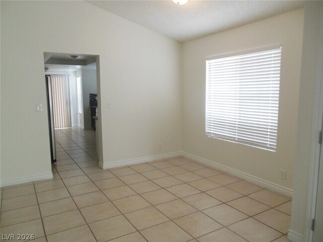 Foto del edificio - 3305 Surfline Dr