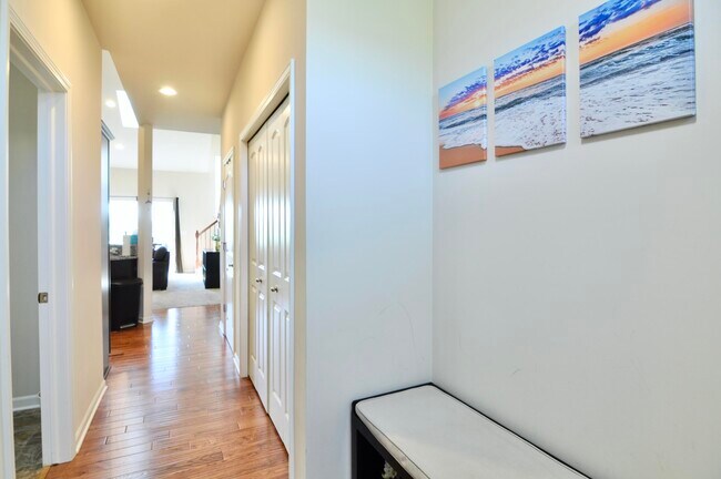 Foto del edificio - 4481 Bridgeview Ln
