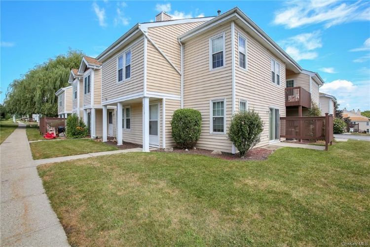 2310 Whispering Hills Dr, Chester, NY 10918 Townhouse for Rent in