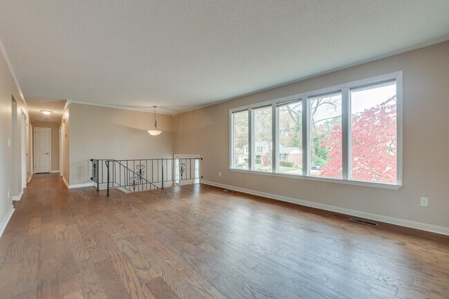 Building Photo - 9020 Kesler Ln