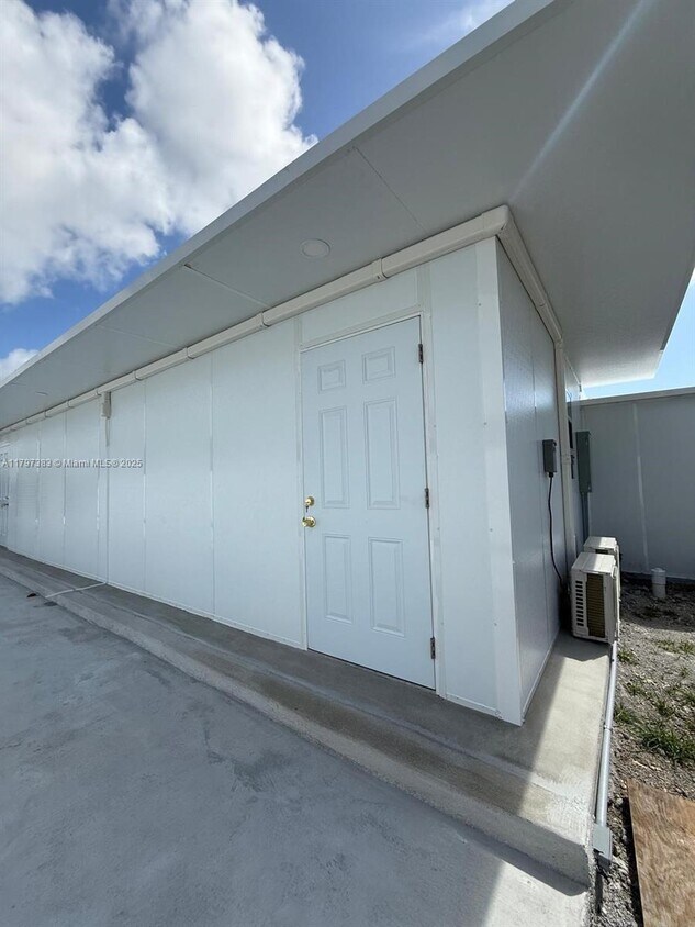 Foto principal - 11260 SW 203rd St