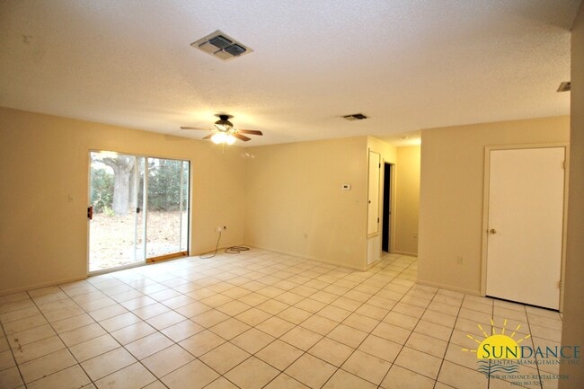 Foto del edificio - Great 3 Bedroom Home in Fort Walton