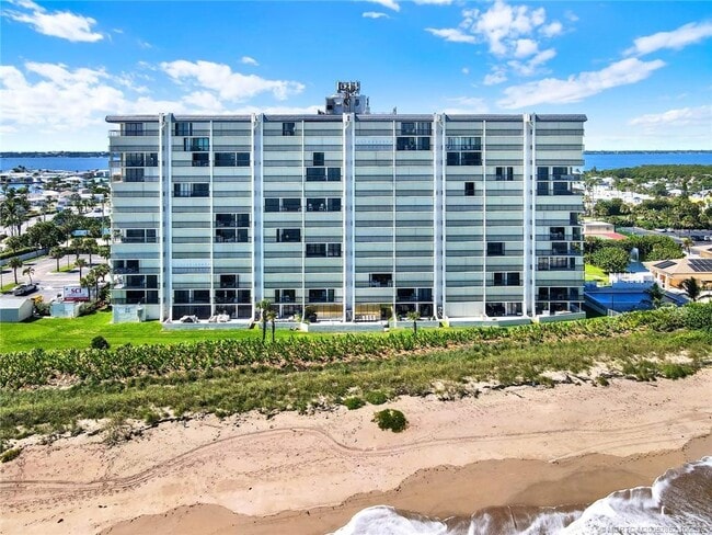 Building Photo - 10680 S Ocean Dr