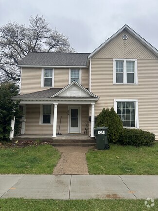 Building Photo - 934 Barland St