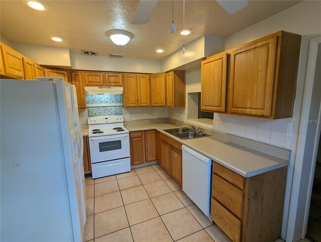 Building Photo - 7101 65th Way N