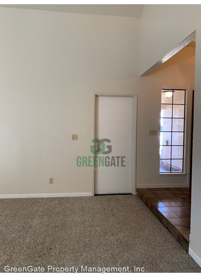 Building Photo - 3 br, 2 bath House - 1728 Pinecrest Ln