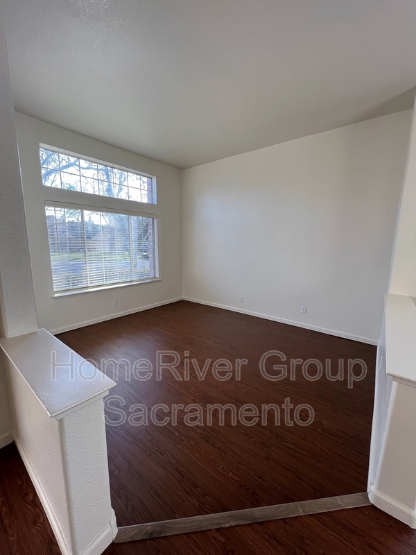 Foto del edificio - 2961 Courtside Dr