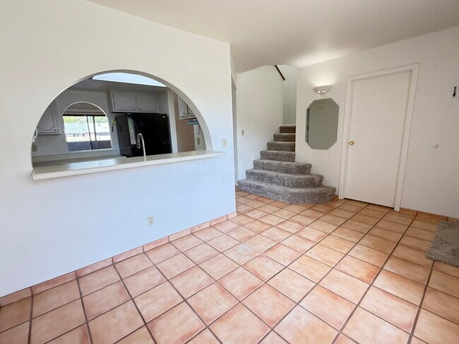 Foto del edificio - 611 W 13th St