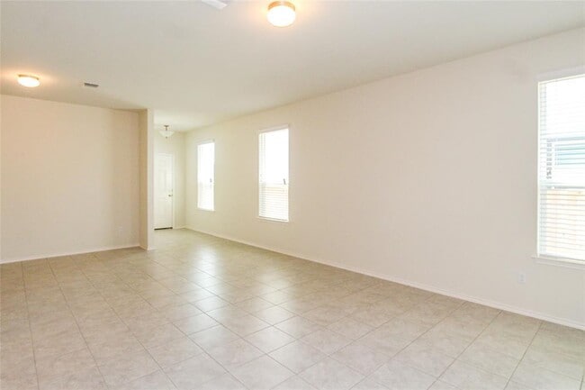 Building Photo - 259 Silktassel Way
