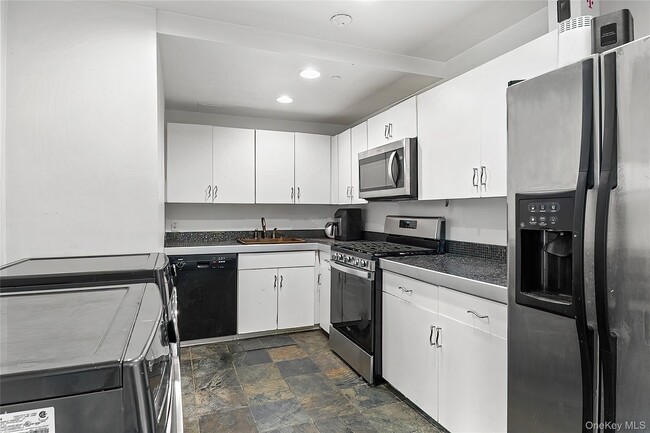 Building Photo - 23 Water Grant St