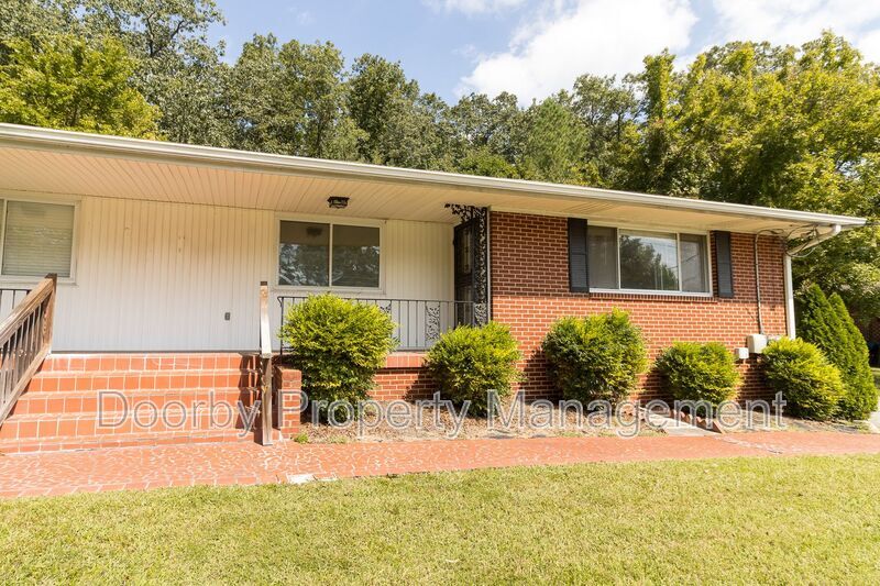 Foto principal - 833 Ashland Terrace