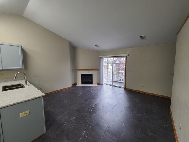 Living - 861 Pope Street