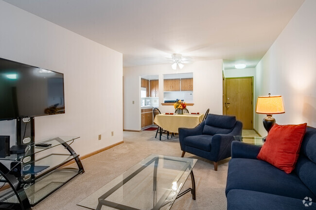 1BR, 1BA - 675SF - Monona Lakeview