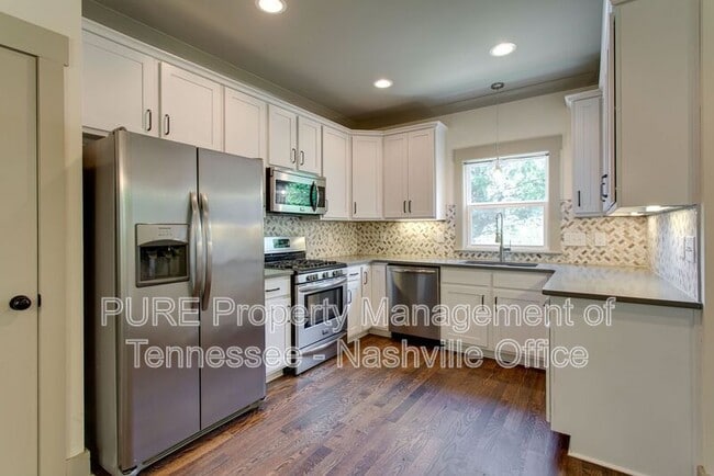 Building Photo - 2112 14th Ave N