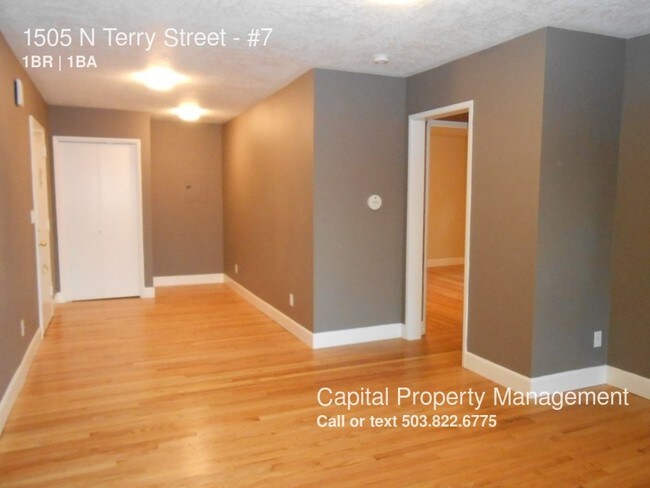 Building Photo - 1505 N Terry St