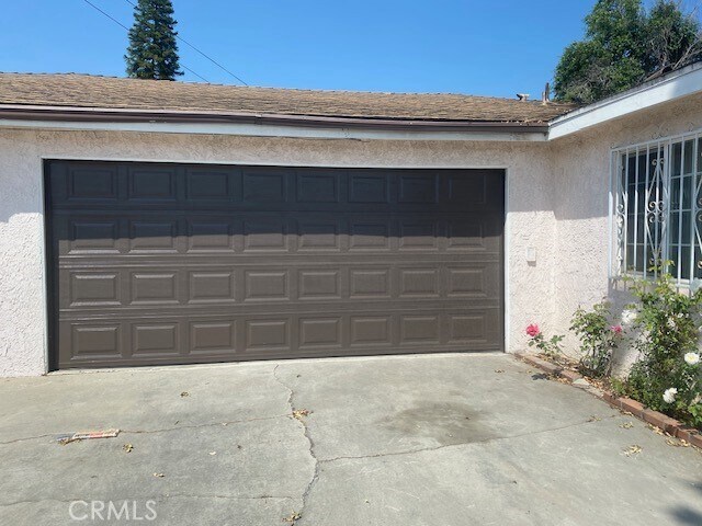 Building Photo - 9139 Greenleaf Avenue