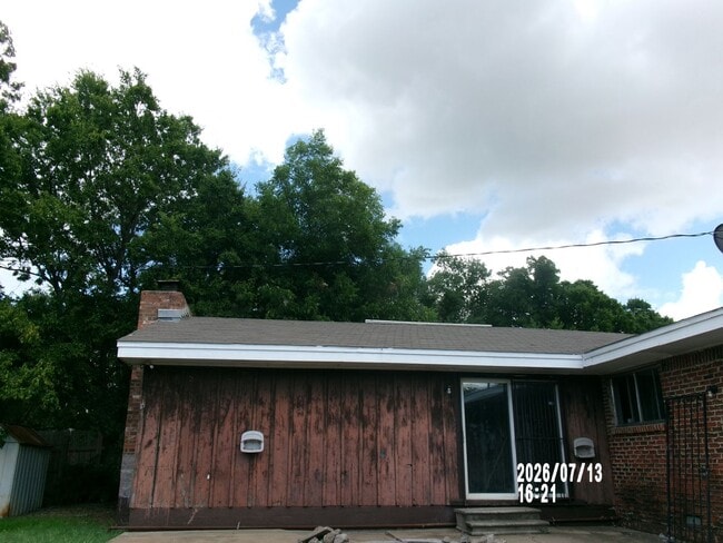 Building Photo - 1319 NW Carroll Dr
