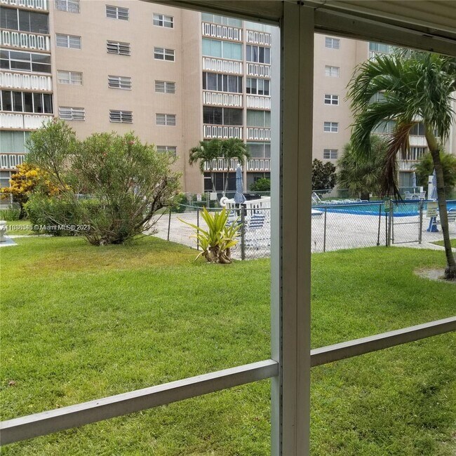 Foto del edificio - 319 NE 14th Ave